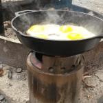 Solo Stove Campfire cooking eggs